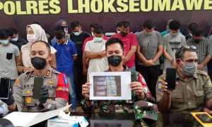 Delapan Pelaku Judi Online Tak Berkutik Ketika Digrebek Polisi