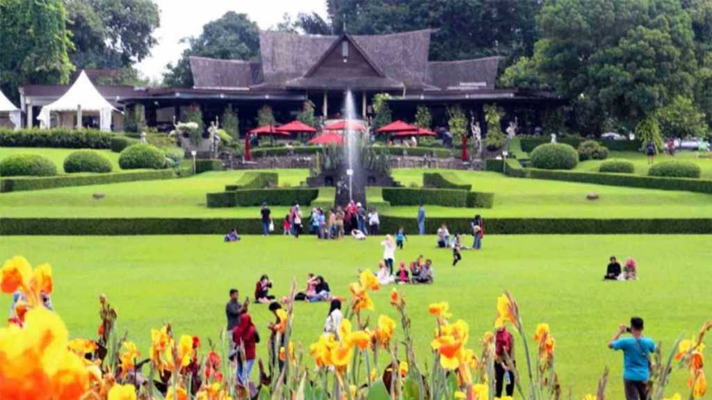 Kawasan Puncak Bogor Ingin Dihijaukan Lagi