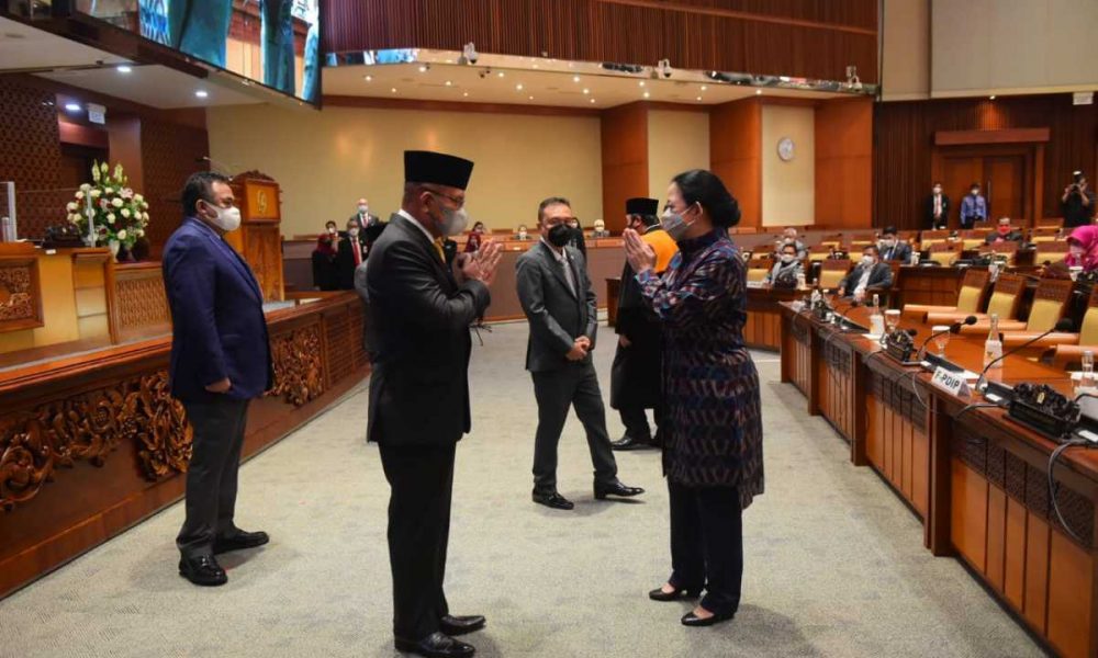 Lodewijk Resmi Jabat Wakil Ketua DPR, Puan: Semoga Amanah dan Buat Kinerja DPR Lebih Baik Lagi