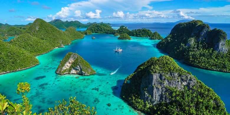 Penambangan Nikel Raja Ampat Langgar Aturan Lingkungan Hidup dan Tata Kelola Pulau Kecil