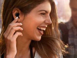 Gandeng Maison Kitsune, Samsung Luncurkan Earbuds Galaxy Buds 2 dan Galaxy Watch 4