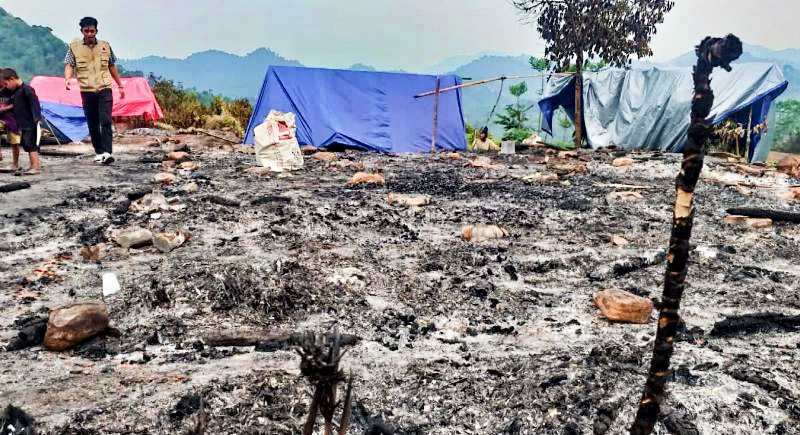 Respons Mensos Pasca Kebakaran Rumah Suku Baduy