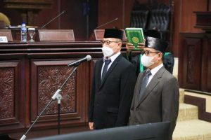 Pimpinan DPD RI Lantik Anggota PAW Pengganti Suriati Armayn