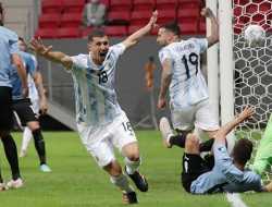 Di Kualifikasi Piala Dunia 2022 Argentina kalahkan Uruguay dengan skor tipis 1-0