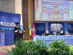 Sebanyak 11 Guru Besar UNP Dikukuhkan