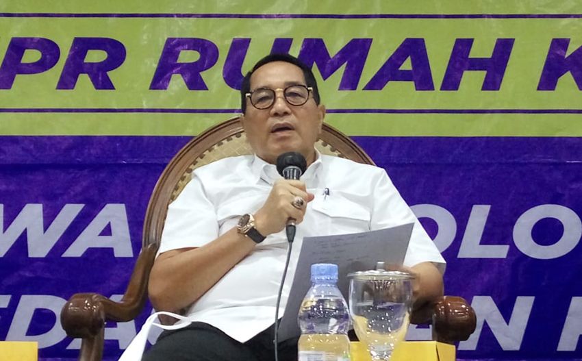 Firman Soebagyo: Ada Apa Dengan Pergantian Dirut Bulog?