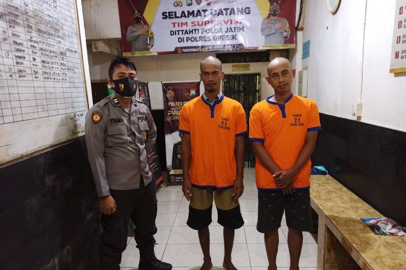 Rumah Pengedar di Gresik Digerebek, Petugas Sita 7 Klip Sabu