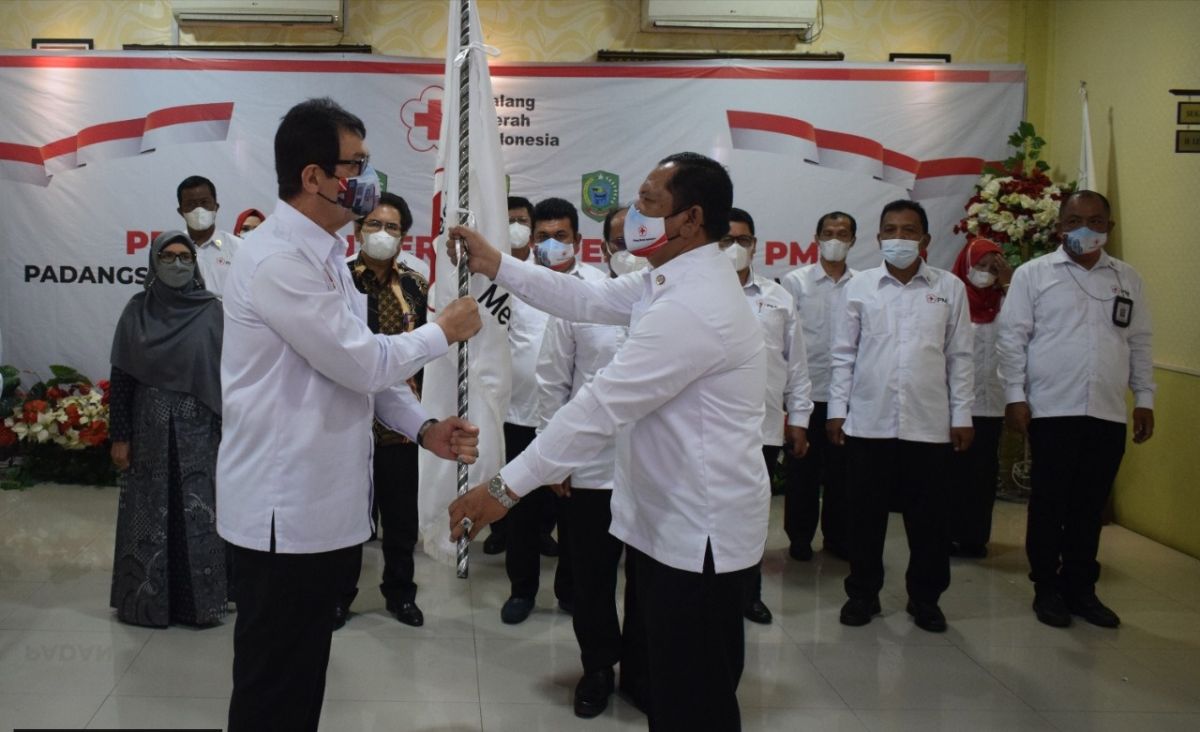 Irsan Efendi Nasution Dilantik Menjadi Ketua PMI Kota Padangsidimpuan periode 2021-2026