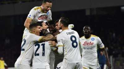 Pelatih Napoli