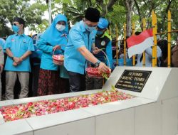 Ziarahi Makam Bung Tomo, Anis Matta Ungkap Tiga Makna agar Indonesia Jadi Pemimpin Dunia