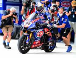 Tim Pabrikan Yamaha Patahkan Dominasi Kawasaki di WSBK Mandalika