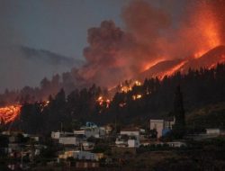 Tertutup Abu Gunung Berapi La Cumbre Vieja, 20 Penerbangan Spanyol Dibatalkan