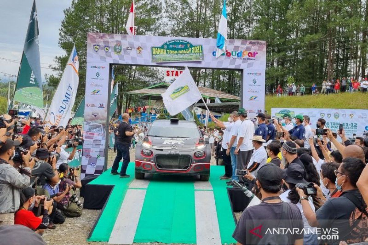 DANAU TOBA RALLY 2021 - Sean Gelael Tercepat di Uji Coba Lintasan