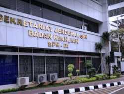 KPK Geledah Ruang Setjen DPR RI