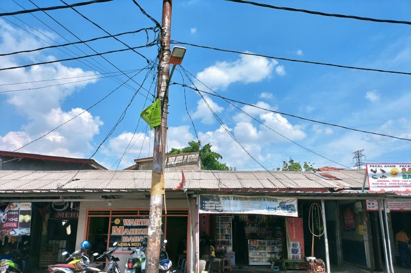 Marak Bendera Ormas di Kembangan, Pemkot Jakbar Bakal Lakukan Hal Ini