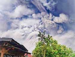 Gunung Semeru Meletus Berdampak ke Satu Kecamatan