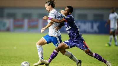 Usai Lawan Persik, Gelandang Persib Marc Klok Cedera Serius