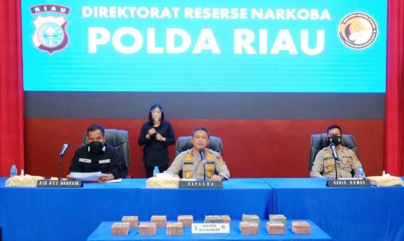 Duit Senilai Rp 1,76 Miliar Disita Dari Bandar Narkoba Jaringan Internasional