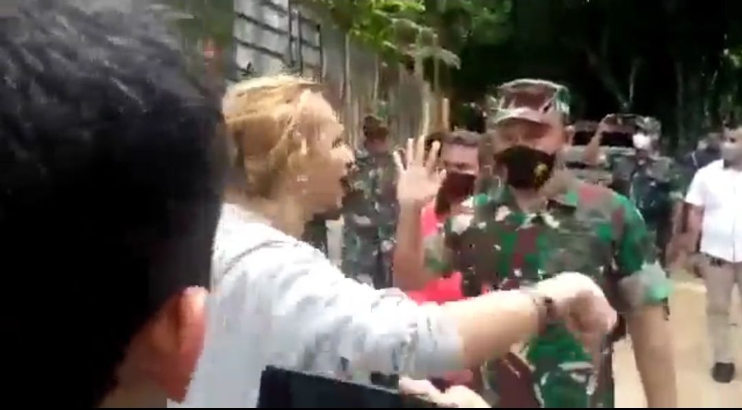 Ponpesnya Disatroni TNI AD, Bahar bin Smith Ngamuk