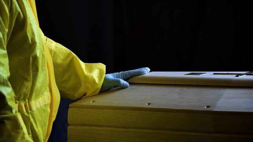 Orang Tertua di Prancis Meninggal Akibat COVID-19