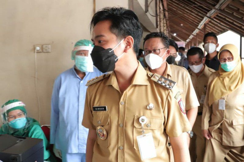 PDIP: Gibran Perlu Tunjukan Keberhasilan Pimpin Solo Sebelum Maju ke DKI