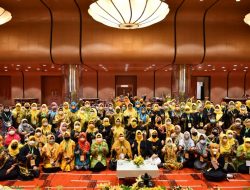 Bersama Ibu-Ibu Pengajian, Hetifah Siap Dukung Program Penguatan Karakter