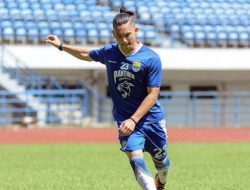 LIGA 1 INDONESIA – Lanjutkan Tren Kemenangan, Kim Kurniawan Ingatkan Rekannya Waspadai Persipura