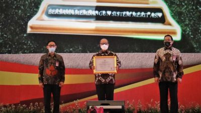 Kemenkop Raih Penghargaan Anugerah Meritokrasi 2021