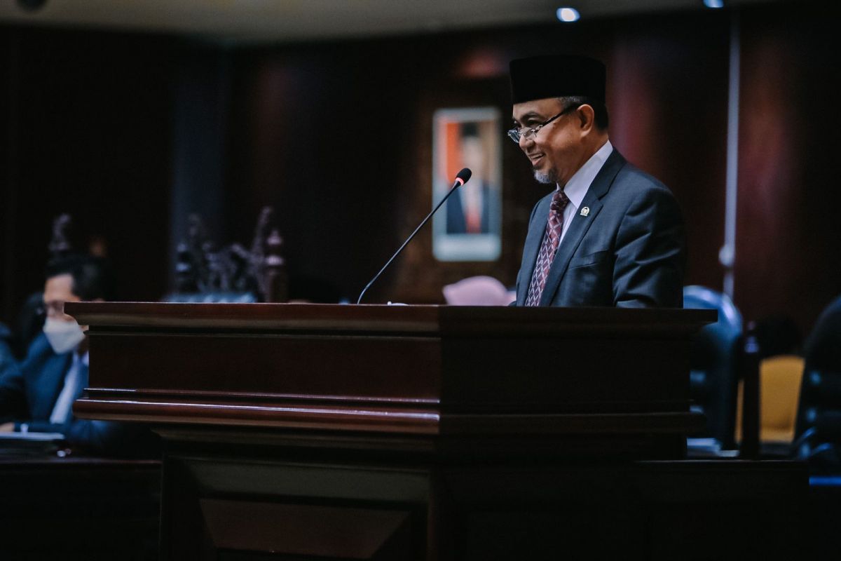 DPD RI Minta Jokowi Serius Selesaikan Masalah Guru Honorer