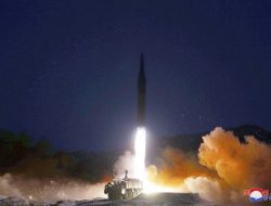 Geram Atas Sanksi Baru AS, Korut Kembali Tembakkan Dua Rudal