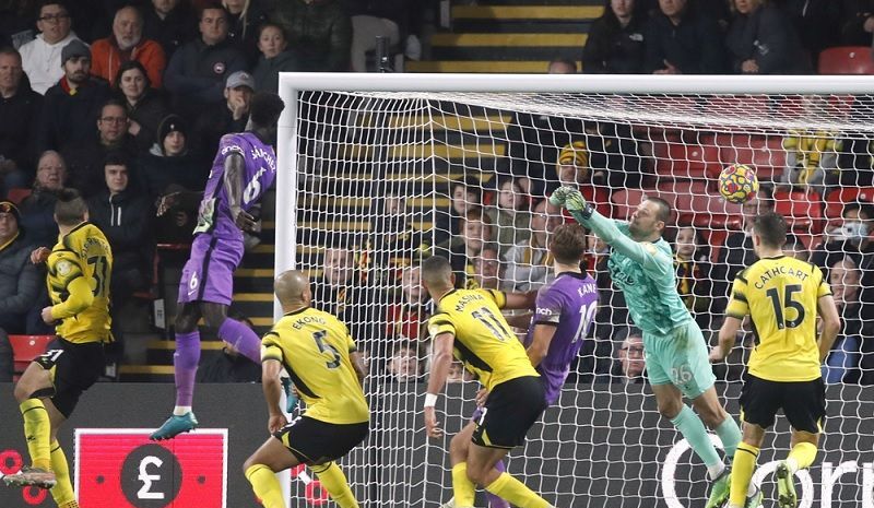 Gol Davinson Sanchez Bawa Tottenham Raih Tiga Poin