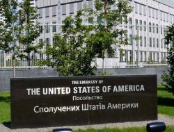 Ancaman Aksi Militer Rusia, AS Minta Keluarga Staf Kedubes Tinggalkan Ukraina