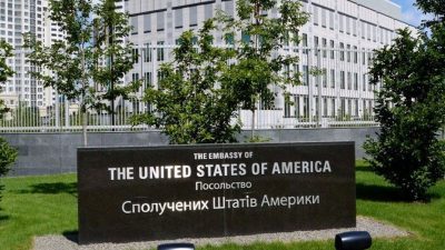Ancaman Aksi Militer Rusia, AS Minta Keluarga Staf Kedubes Tinggalkan Ukraina