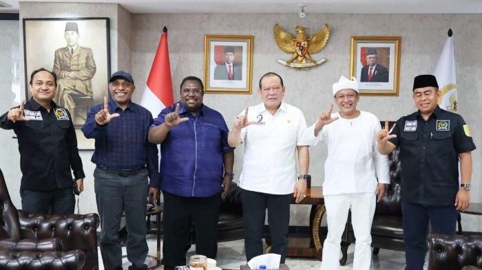Bertemu Tokoh Papua, Ketua DPD Singgung Soal Jabatan Wagub Pasca Meninggalnya Klemen Tinal