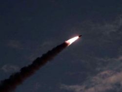 Laporan Media, Korut Luncurkan Dua Rudal Balistik