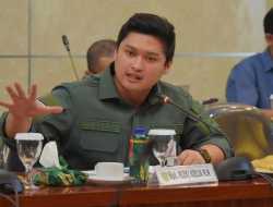 DPR Dorong Kemenkominfo Jadikan Masyarakat Melek Digital