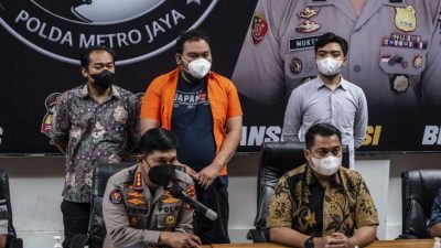 Polisi Buru Pemasok Tembakau Sintetis ke Komika Fico Fachriza
