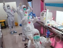 Pekerja Medis Positif COVID-19 di Ceko Diizinkan Pemerintah untuk Jalankan Tugas