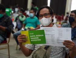Menkop Sambut Baik Upaya Grab Gelar Vaksin Booster kepada Merchant UMKM