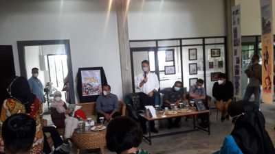 Masyarakat Pontianak Diberi Edukasi Perubahan Sosial Melalui Komik