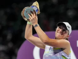 TENIS – Juarai French Open, Iga Swiatek Tak Berharap Banyak di Wimbledon