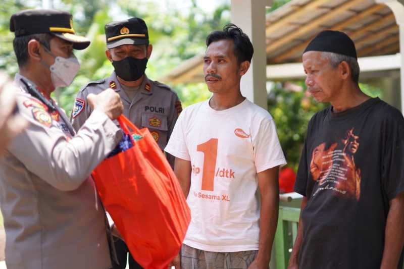 TNI-Polri Gelar Baksos dan Kerja Bakti di Desa Wadas