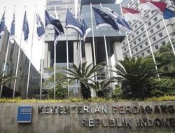 Kemendag Lepas Ekspor Hasil UMKM Satu Kontainer Briket Arang Kelapa ke Jepang