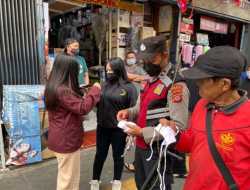 Antisipasi Lonjakan Covid dan Hepatitid, Polres Sukabumi Bagikan Masker
