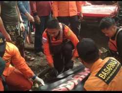 Seorang Pria Saat Mandi di Pantai Pall Likupang Terseret Ombak