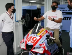 Bertemu Pebalap MotoGP, Sandiaga Pamer Kuliner Khas Indonesia
