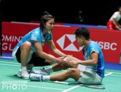 ALL ENGLAND 2022 – Cedera Kambuh di Tengah Laga, Greysia/Apriyani Mundur