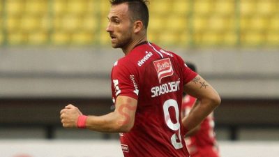 PIALA AFF 2022 – Soroti Rumput Sintetis Stadion Rizal Memorial, Ilija: Tak Ada Jalan Lain Mesti Adaptasi