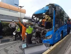 Soal Penyebab Kecelakaan, Manajemen TransJakarta Serahkan Kesimpulan ke Polisi