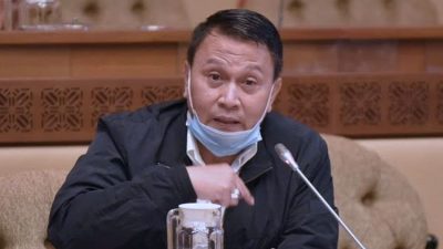 ASN Diizinkan WFA, DPR Minta Pengawasan Maksimal